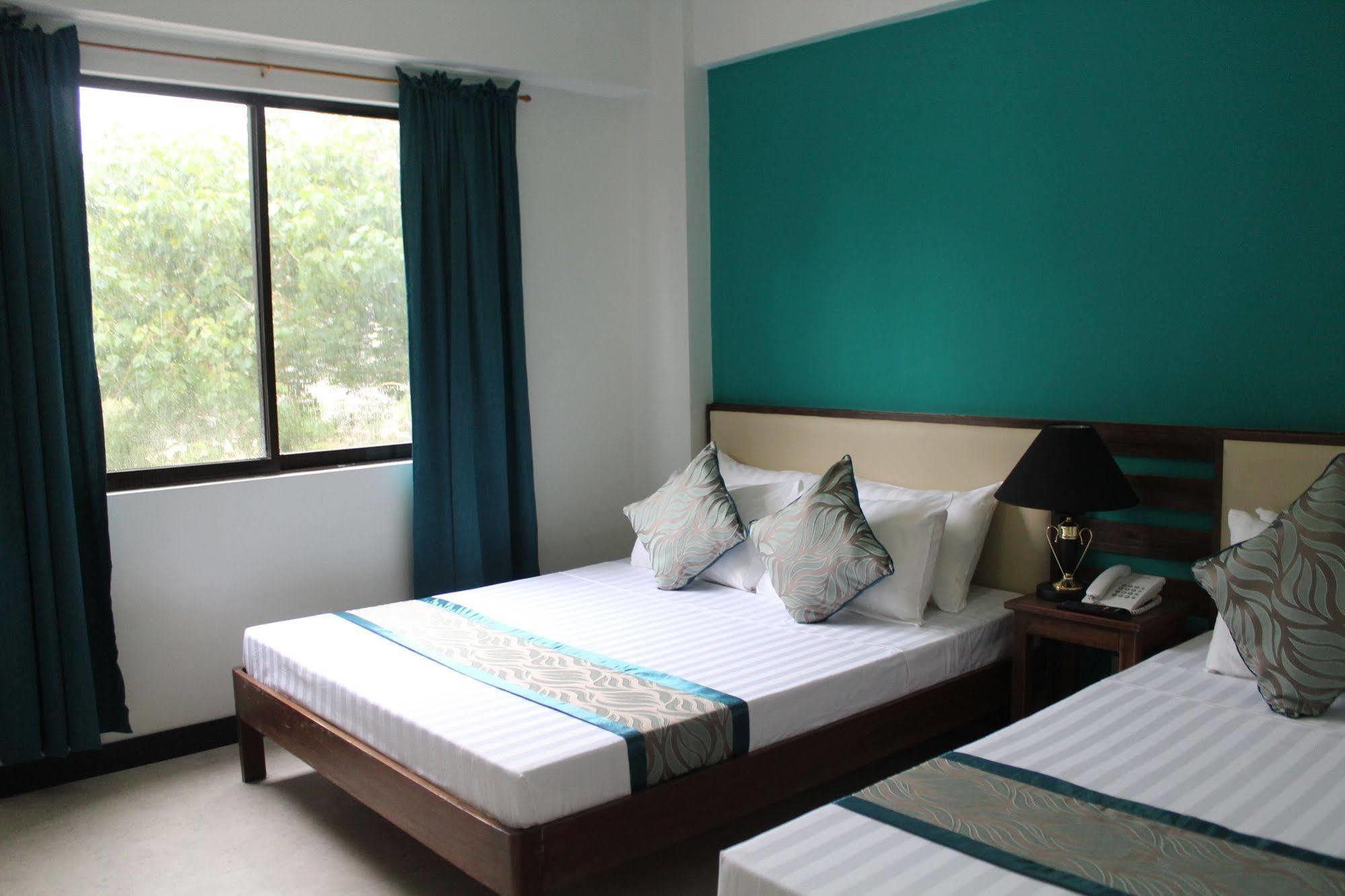 Reddoorz Plus Near Rizal Junction Puerto Princesa Extérieur photo